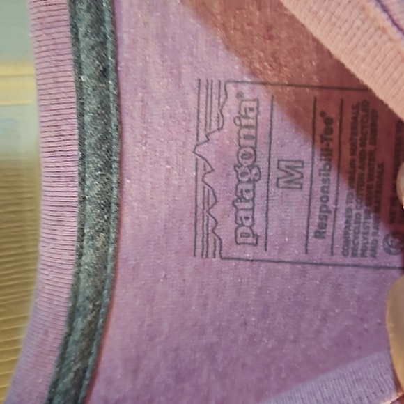 Patagonia Women's Channel Islands Pocket T-Shirt: MAUVE: NEW WITH TAGS: M - Picture 4 of 7